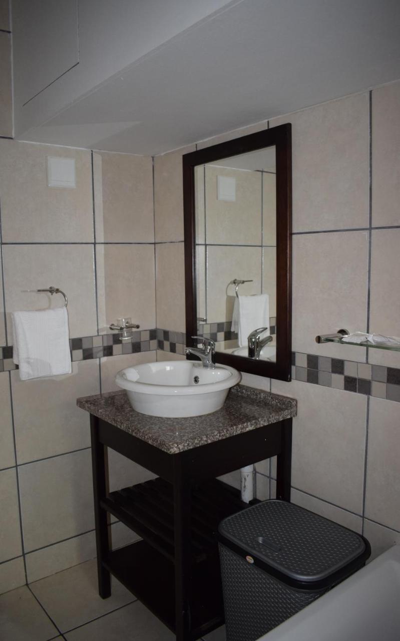 Sunrise Beach Resort Amanzimtoti Esterno foto