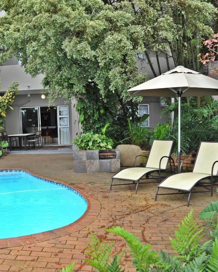 Sunrise Beach Resort Amanzimtoti Esterno foto