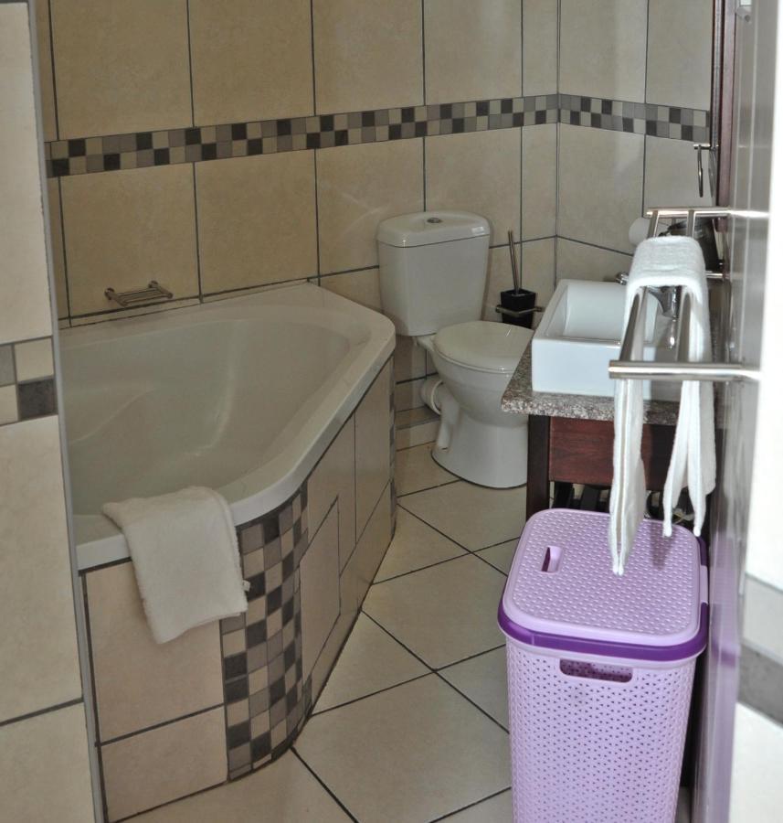 Sunrise Beach Resort Amanzimtoti Esterno foto