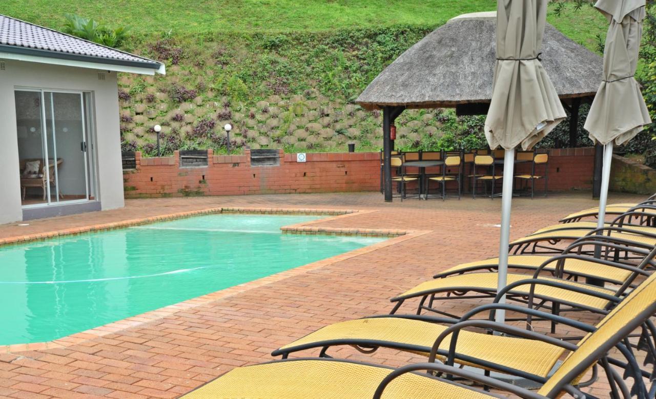 Sunrise Beach Resort Amanzimtoti Esterno foto