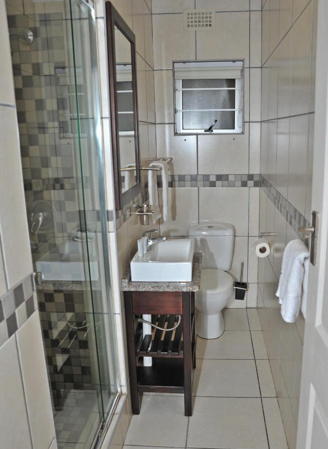 Sunrise Beach Resort Amanzimtoti Esterno foto