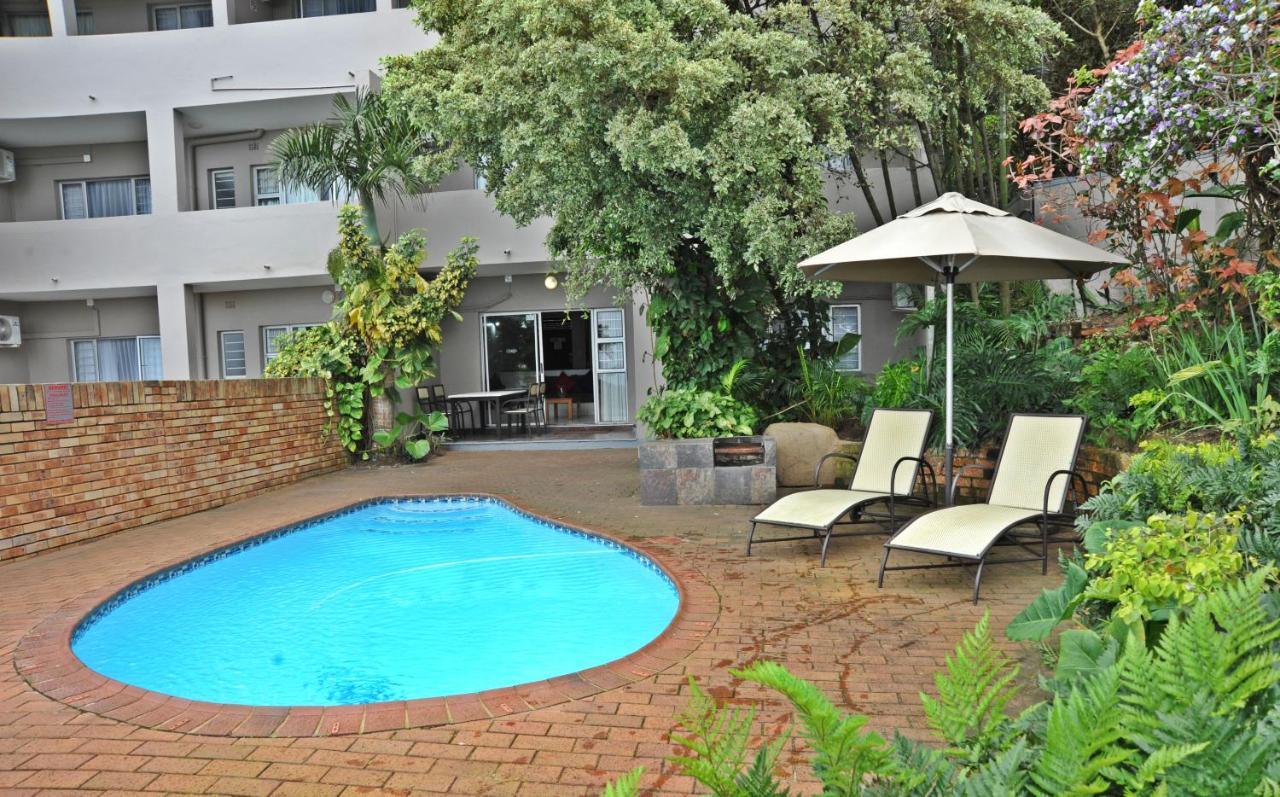 Sunrise Beach Resort Amanzimtoti Esterno foto